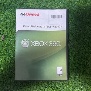 Xbox 360 Grand Theft Auto IV Game